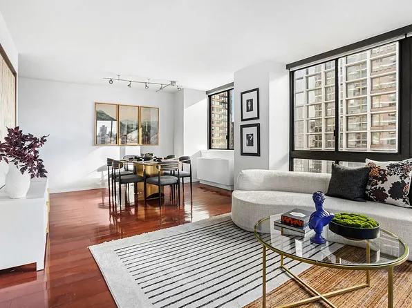 245 E 93rd St APT 20C, New York, NY 10128