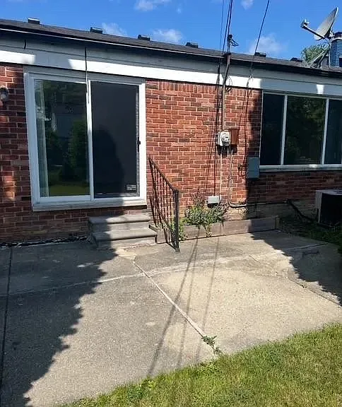 29920 Marshall St — Photo 19
