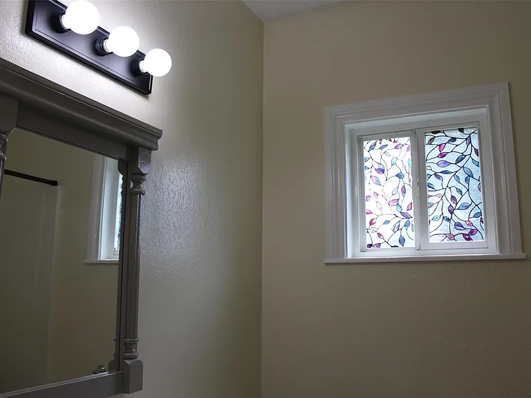 410 Hahlo St — Photo 19