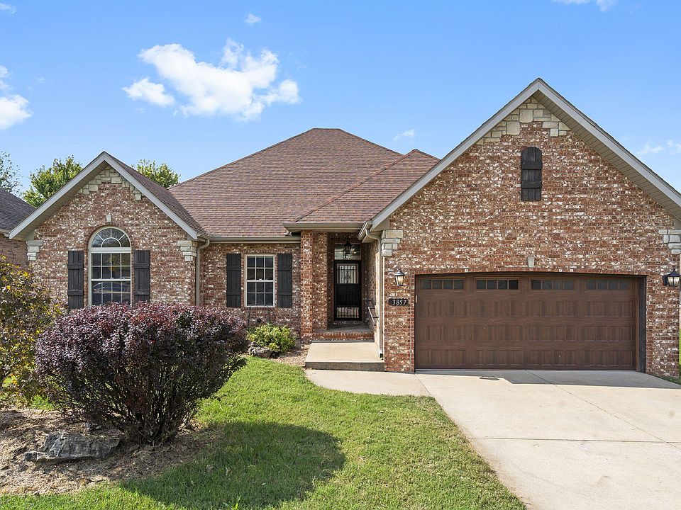 1st image of 3857 N Sheedy Avenue