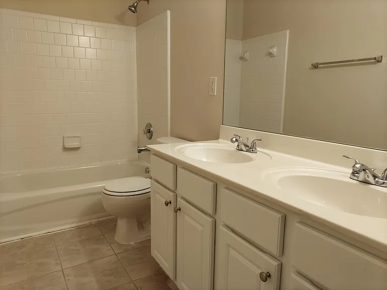 284 Wedmore Ct — Photo 23