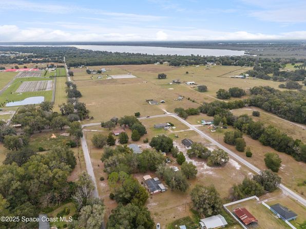 101 482 County Rd S, Lake Panasoffkee, FL 33538