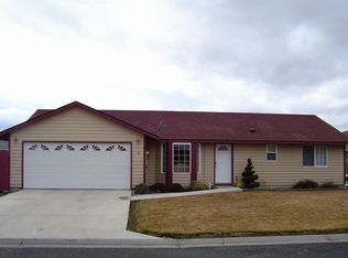 1130 Rose Pl, Othello, WA 99344