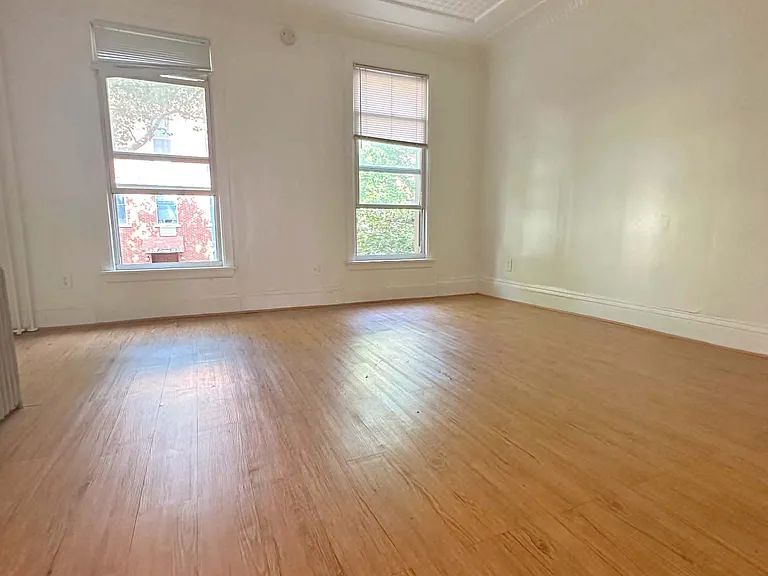 939 Lorimer St #2 — Photo 1