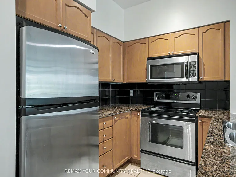 231 Fort York Blvd #219 — Photo 14
