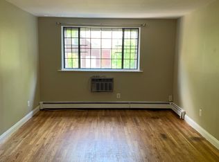 339 E 234th St, Bronx, NY 10470