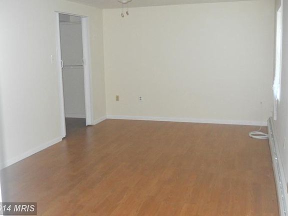 3rd image of 13002 Kerrman Ct