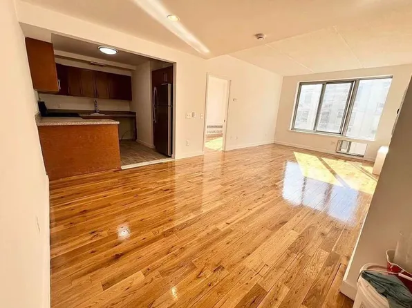 34 West 139th Street image 2 of 14