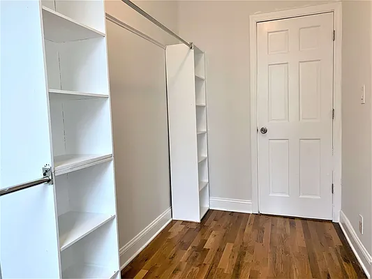 Rented by RealTegrity NY LLC | media 34