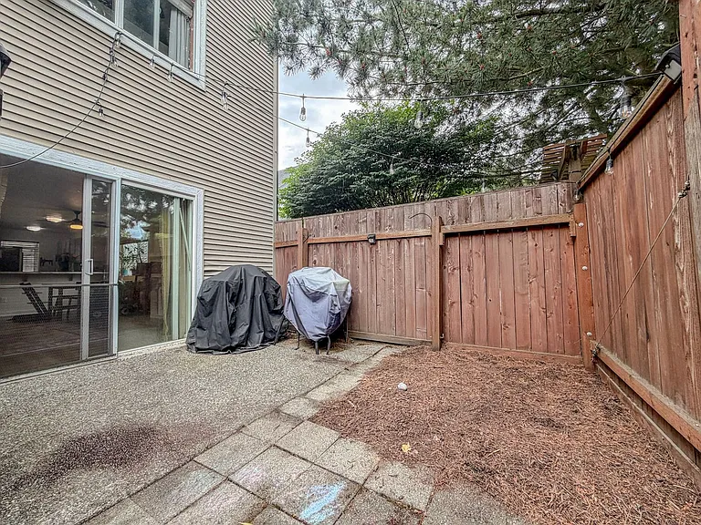 10319 Midvale Ave N #A — Photo 20