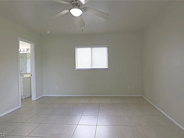 4417 SW Santa Barbara Pl — Photo 6