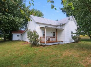 908 Berlin Rd, Wilmington, OH 45177