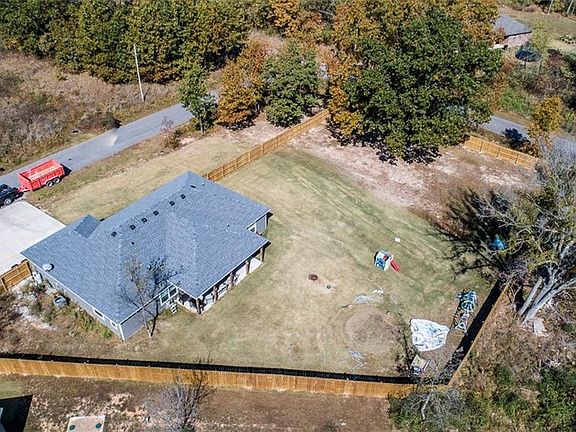 3rd image of 26 Lockhart Ln