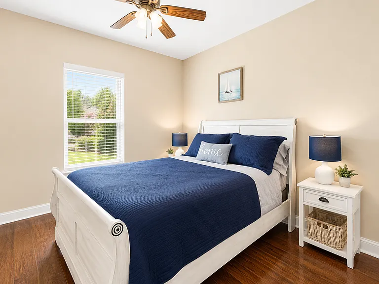 2063 Fountainview Dr — Photo 8