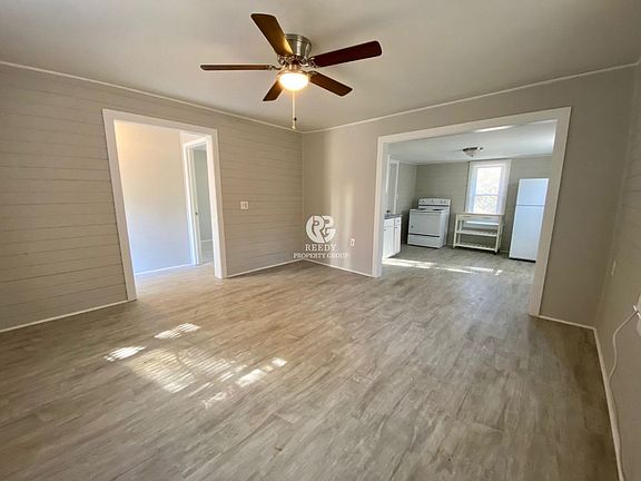 2nd image of 584 Wildwood Dr