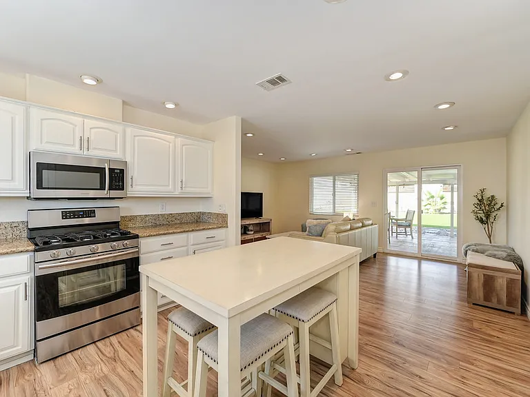 9524 Galston Dr — Photo 13