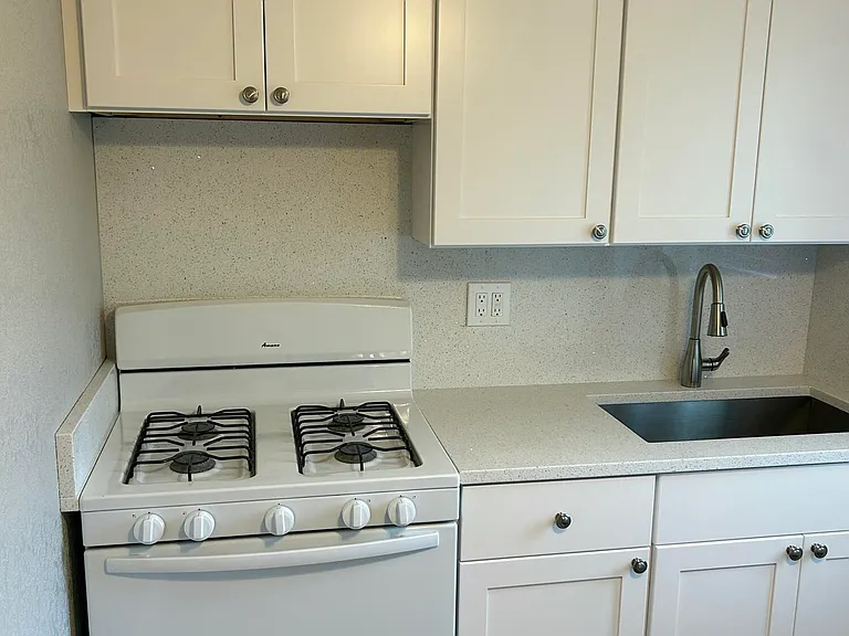 214 S Palmway #1 — Photo 7