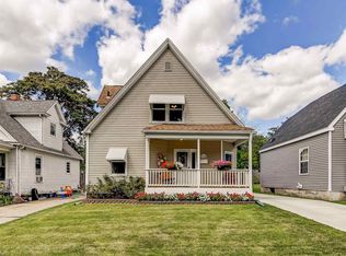 1605 Governor St, Springfield, IL 62704