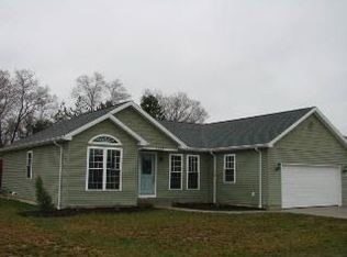6709 Wesley Dr, Walbridge, OH 43465