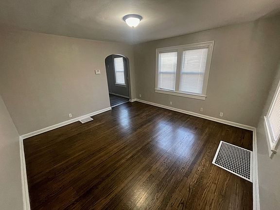 2nd image of 4522 Evanston Ave #0