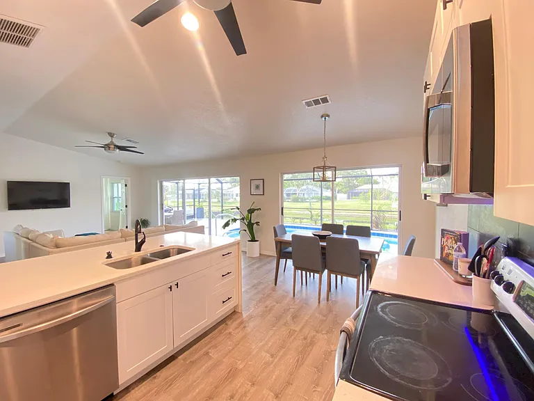 262 Long Meadow Ln — Photo 3