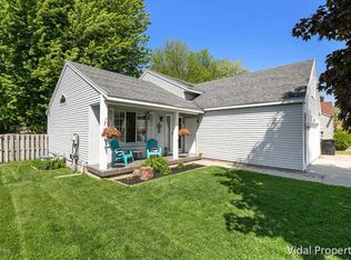 5485 Brittany Dr SE, Kentwood, MI 49548