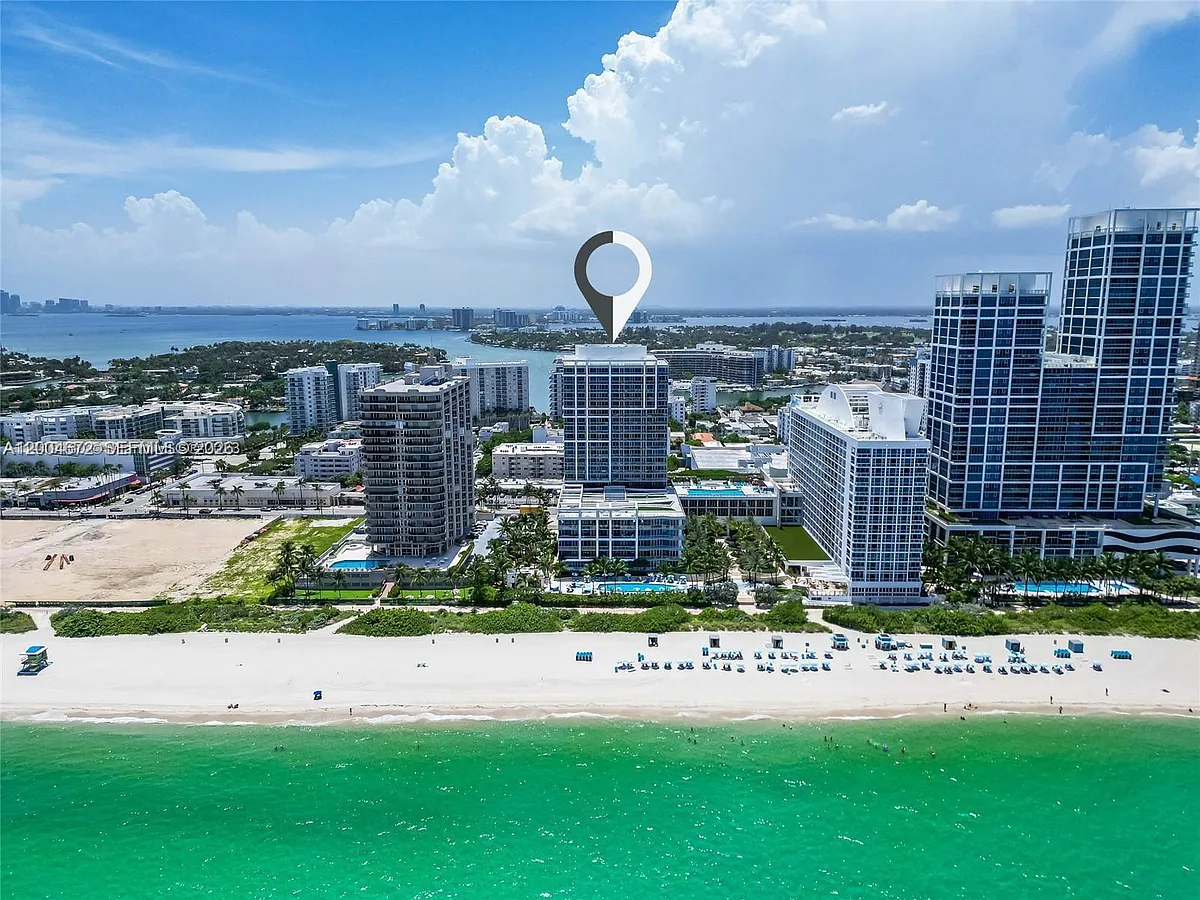 Building Photo - 6799 Collins Ave #1602