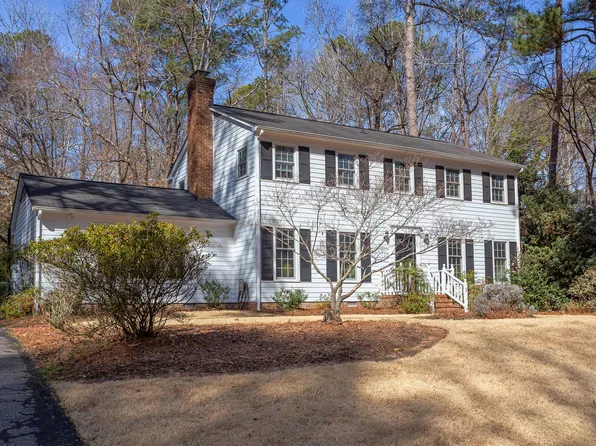 816 Churchill Dr, Chapel Hill, NC 27517