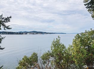 7616 Cypress Way, Anacortes, WA 98221