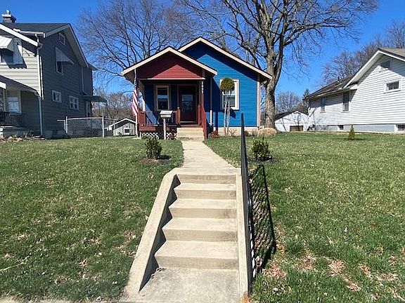 3rd image of 1035 W Dorothy Ln