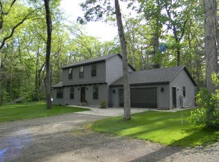 3264 Dogwood Dr, Hamilton, MI 49419