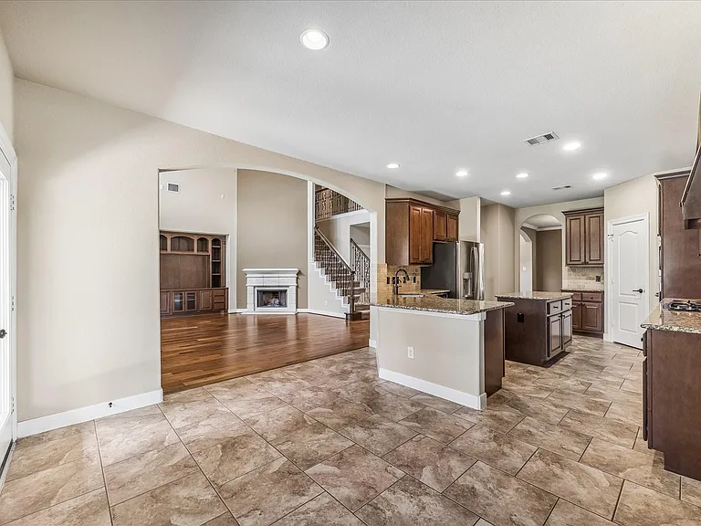 10603 Hollowback Dr — Photo 10