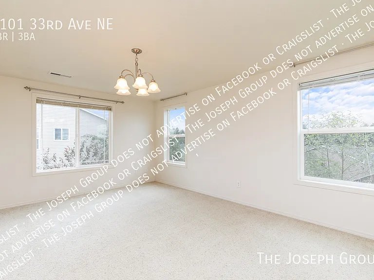 7101 33rd Ave NE — Photo 43
