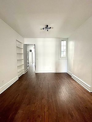 4th image of 319 E 85th St #5E
