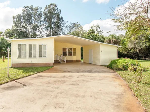 5615 Algonquin Pl, Micco, FL 32976