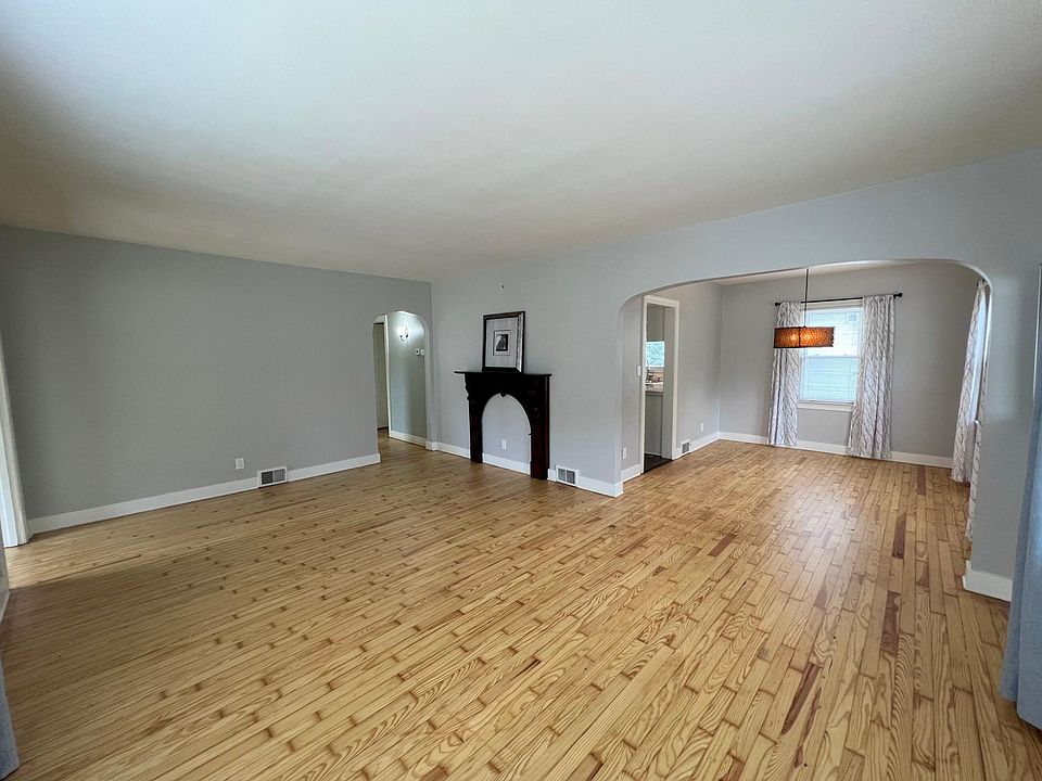 1st image of 320 Wallace Ave