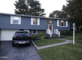 31 Delwood Dr, Danville, PA 17821