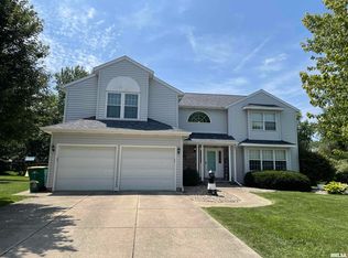 2698 Parkway Ct, Galesburg, IL 61401