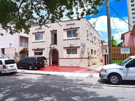 3rd image of 1053 SW 2nd St #2