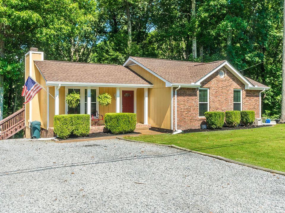 1st image of 1451 Winding Way