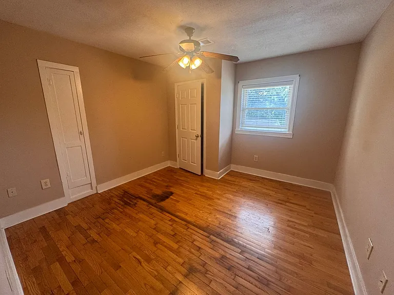 710 Cabell Dr — Photo 24