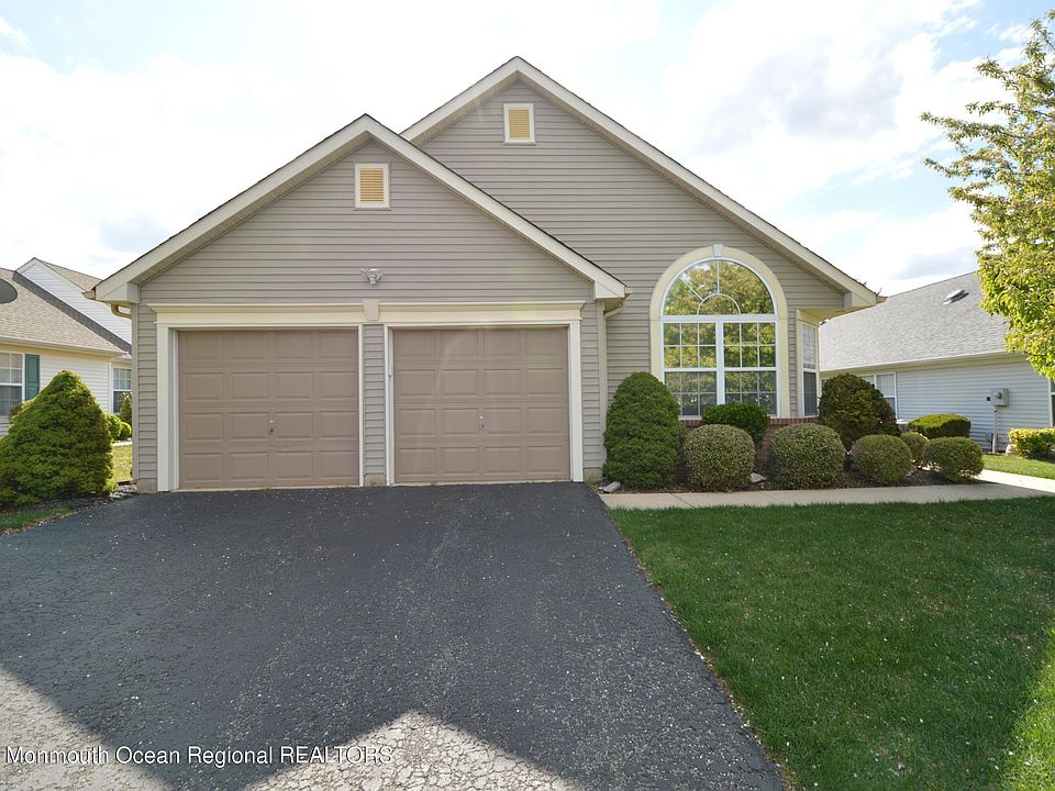 1st image of 2690 Meadow Lake Drive