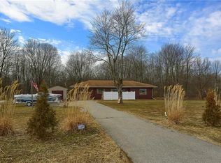 1605 Winner Rd, Hermitage, PA 16148