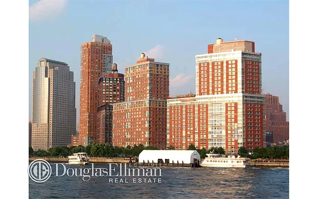 Rented by Douglas Elliman | media 25