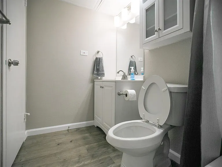 1800 Lavaca St #A-608 — Photo 12