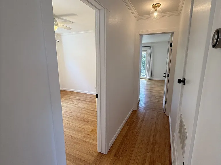1401 Forest Ave — Photo 18