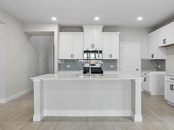 4th image of 428 Lana Dr