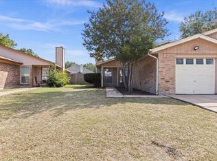 5822 Silver Sage Dr, Haltom City, TX 76137
