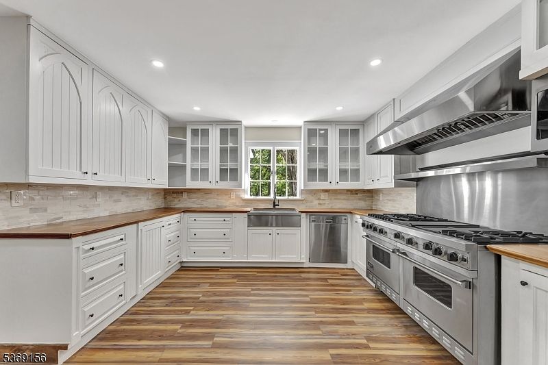 1st image of 18 Edge Hill Rd