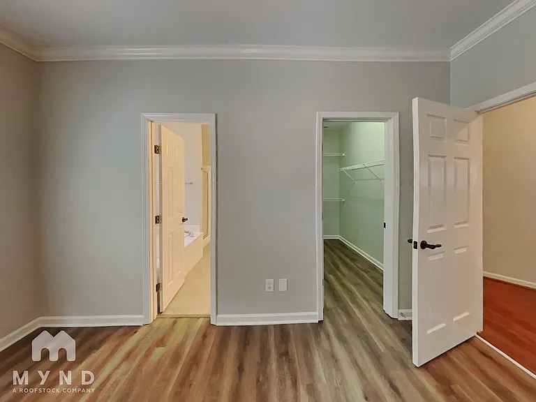 325 Shelby Forest Dr — Photo 10